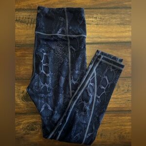 Victoria Secret Blue Snake Print Leggings